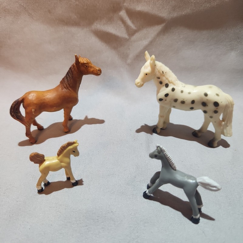 Miniature Toy Horse Figurines - Vintage - Lot Of 4