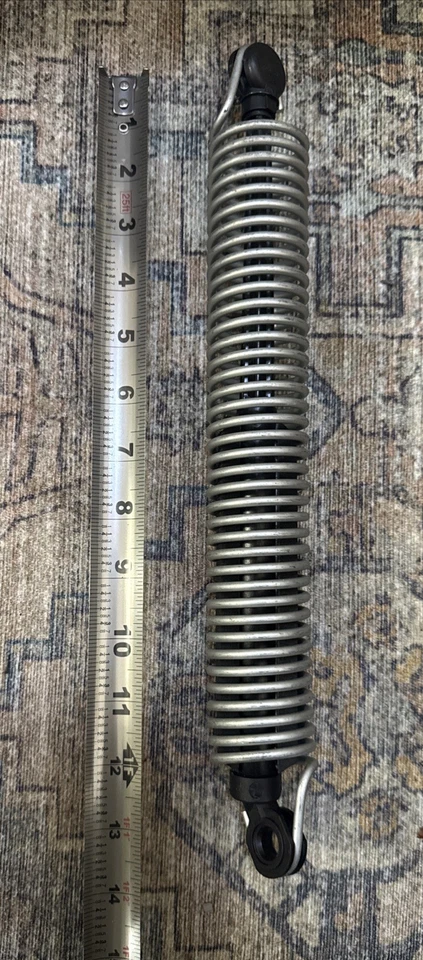 For BMW 535i/535i xDrive 2011-2016 Trunk Lid Shock Driver Side | Tension Spring Foto 2 de 2