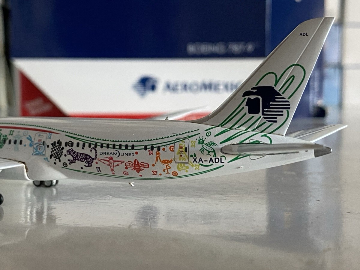 Gemini Jets Aeromexico Boeing 787-9 1:400 XA-ADL GJAMX1669