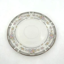 FARBERWARE Vintage 1992 Fine China White Floral Southampton Tea Cup Saucer 6.25"