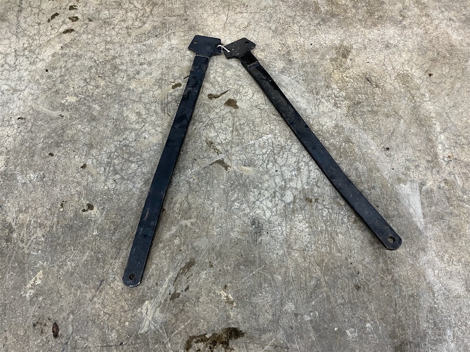 John Deere LT133 LT155 LT166 AM125588 42" 44”Snow Plow Blade Support