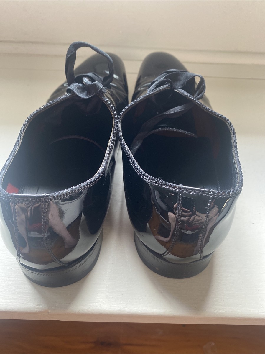 Tom Ford Almond Toe Oxford Shoes Black. 8TT Size 8.5 US. Polished