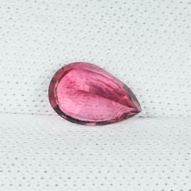 0.81 cts Best Luster "Hot Pink" Natural Spinel Fancy Pear From Burma.....!!!! - Image 2 of 2