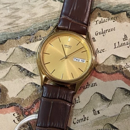 Seiko Men's Watch - Quartz - Day-Date - 7N43-8A99 - c. 1994 EXCELLENT Condition