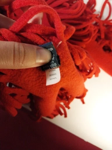 Bufanda polar roja con flecos Gap Y2K  Foto 3 de 4