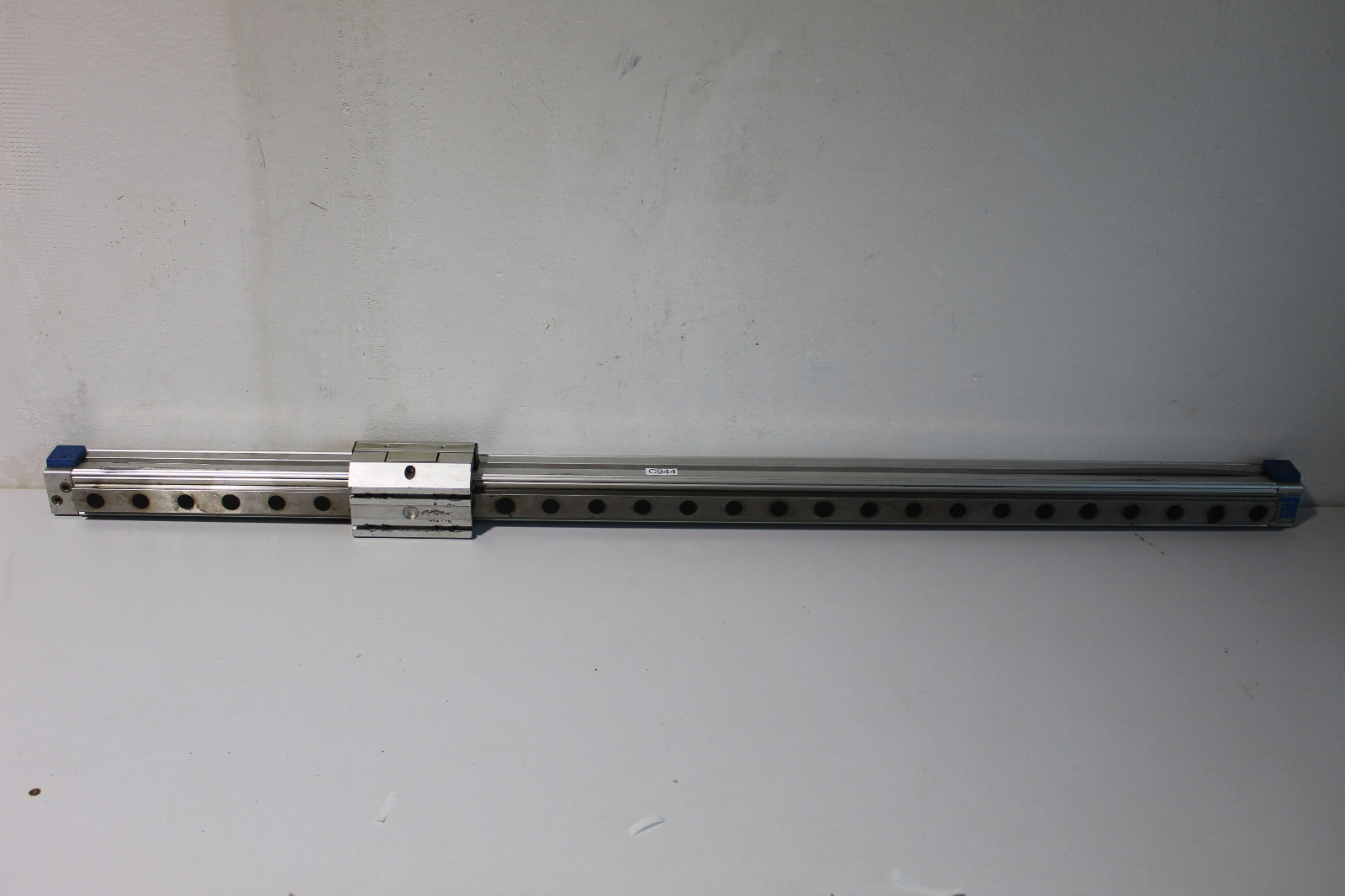 Festo DGPL-25-93DPPUKFA, 151827 F108 Linear Actuator (C944)