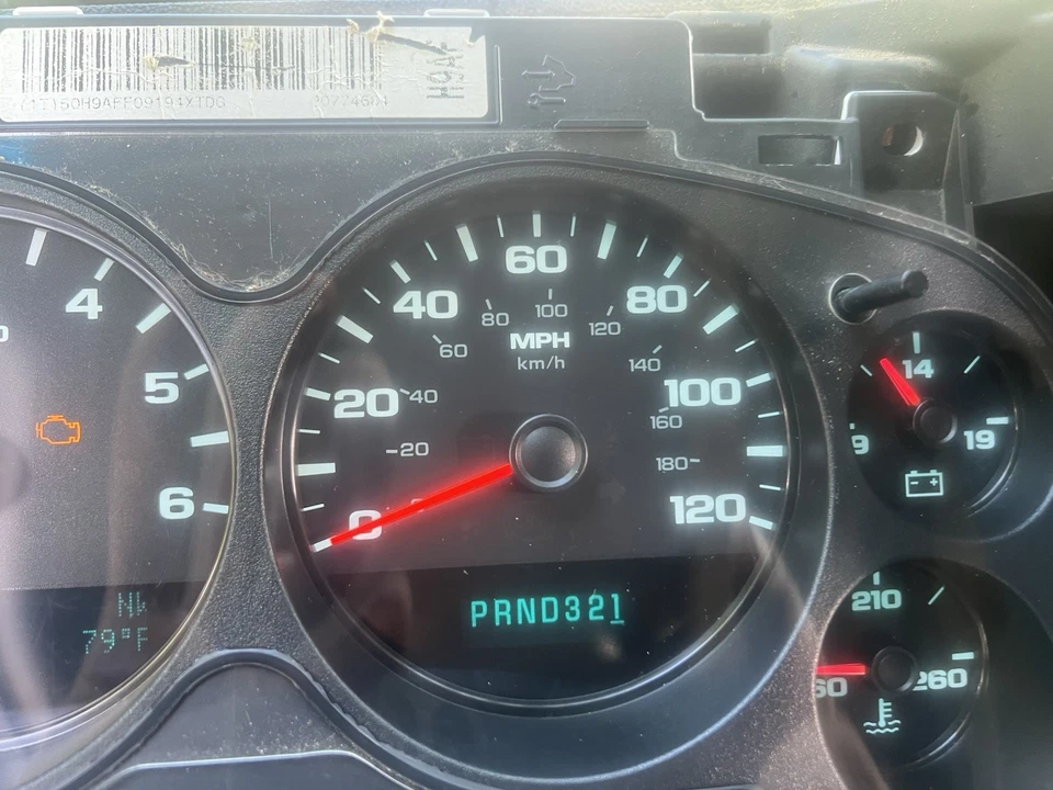 Chevy Silverado Sierra Tahoe Suburban 1500 2007-2012 velocímetro 110912 millas Foto 3 de 4