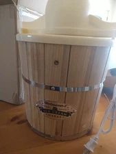 Elite Gourmet Maxi-Matic EIM-924L 4 quart Old Fashioned Electric Ice Cream Maker