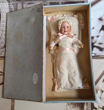 poupée ancienne magnifique SFBJ BÉBÉ CARACTÈRE 235 en boite