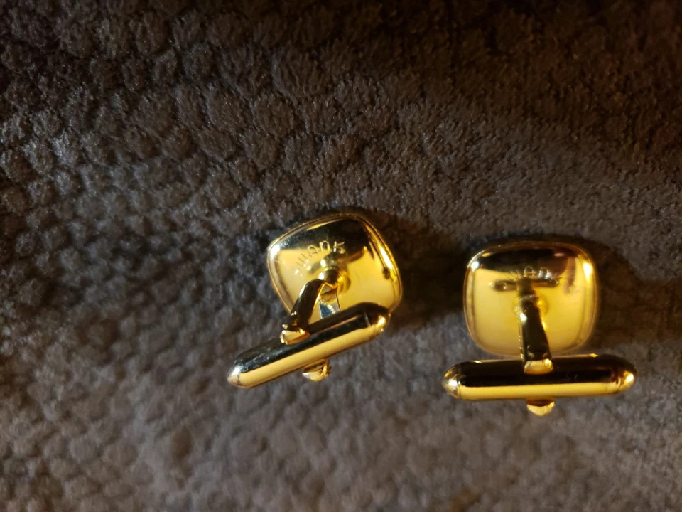 Gemelos Swank Vintage Años 60 Para Hombre Tono Dorado Negro Ónix Cuadrados Usados en Excelente Condición Foto 3 de 4