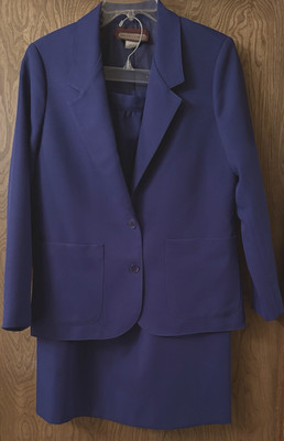 VINTAGE SMITH & JONES WOMEN'S NAVY BLUE JACKET  & SKIRT SUIT SET, SIZE 10 & 12