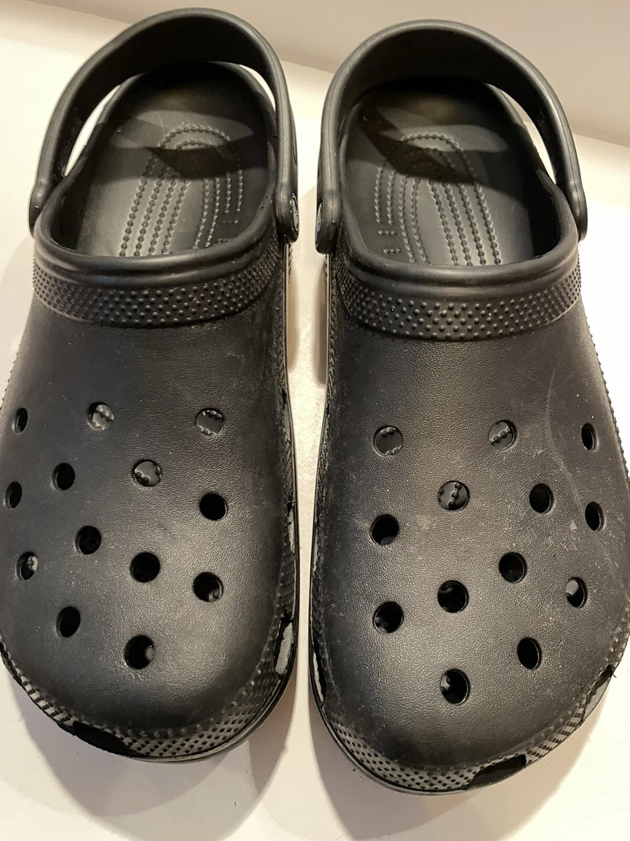 Black crocs online size 11