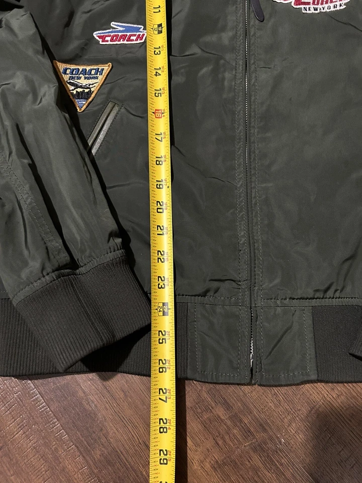 Chaqueta universitaria ligera Coach para hombre con parches - verde oliva L militar Foto 4 de 4