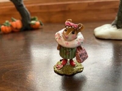 Wee Forest Folk Mother's Day Cupcake Treat WFF# M-574h