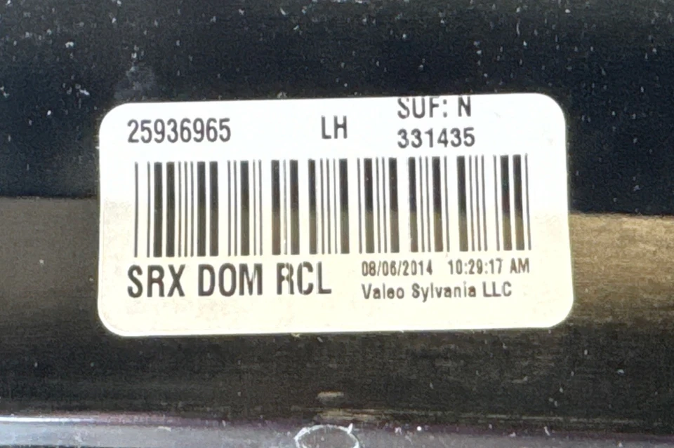 Левый задний фонарь в сборе от оригинального производителя — подходит для Cadillac SRX 2004 года выпуска - Изображение 4 из 4
