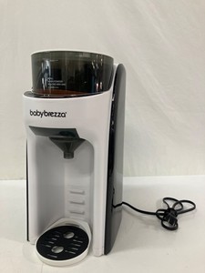 Baby Brezza Formula Pro Advanced Formula Dispenser Machine in Box