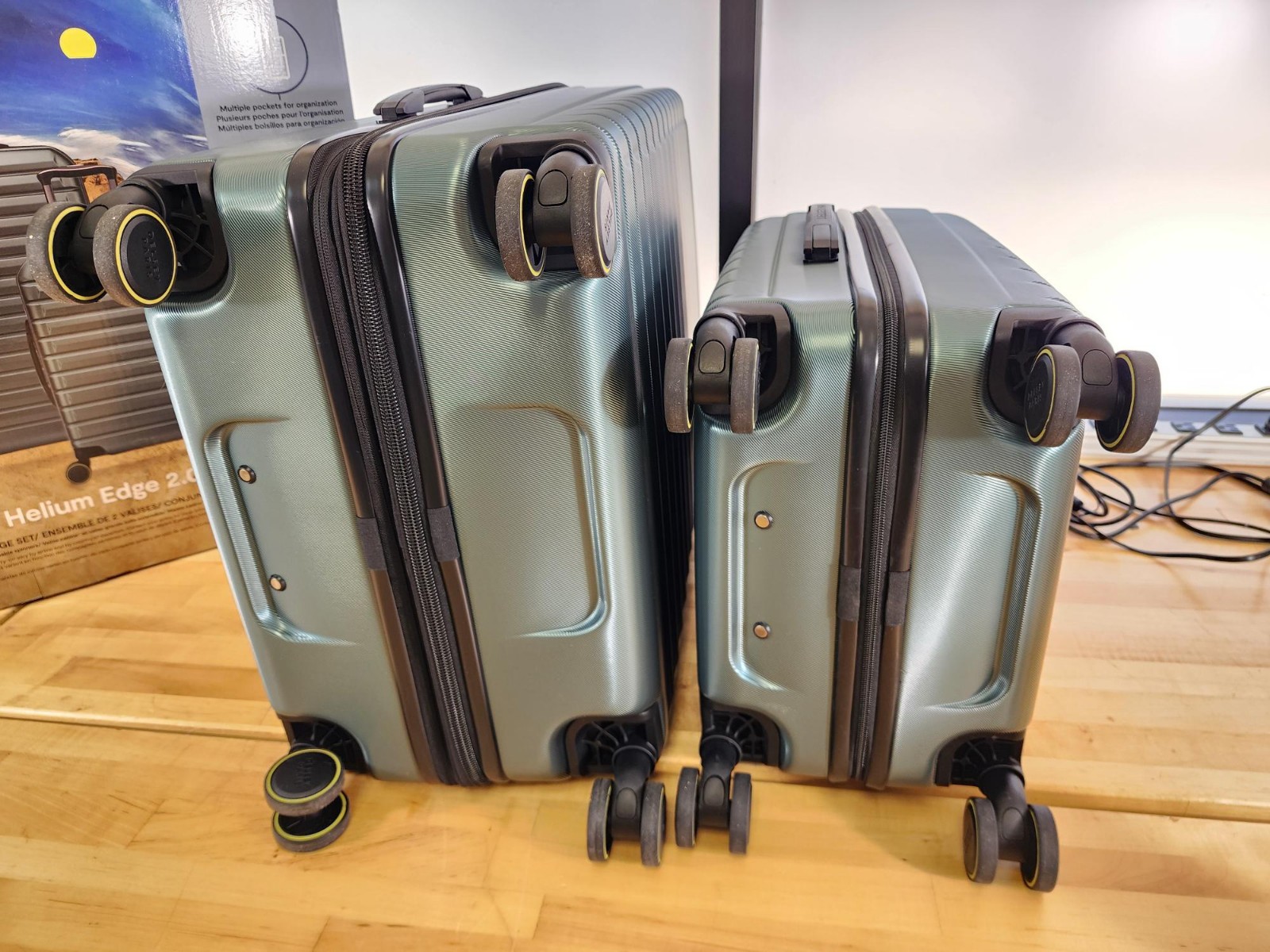 2 PCE GREEN Delsey Helium Edge Hardsided Luggage Suitcase Set Bags Carryon Check