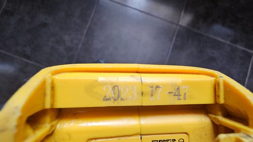Dewalt DCF850 Ultra Compact 18V Impact Driver with 2Ah Battery - Picture 6 of 6