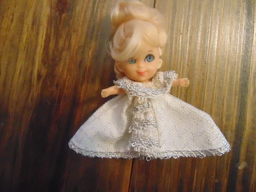 VINTAGE MATTEL 1965 LIDDLE KIDDLES STORYBOOK CINDERIDDLE DOLL BALLGOWN