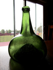Late1700s Pontiled SHIPWRECK Dutch Onion BLACK GLASS Freeblown LIQUOR RUM bottle
