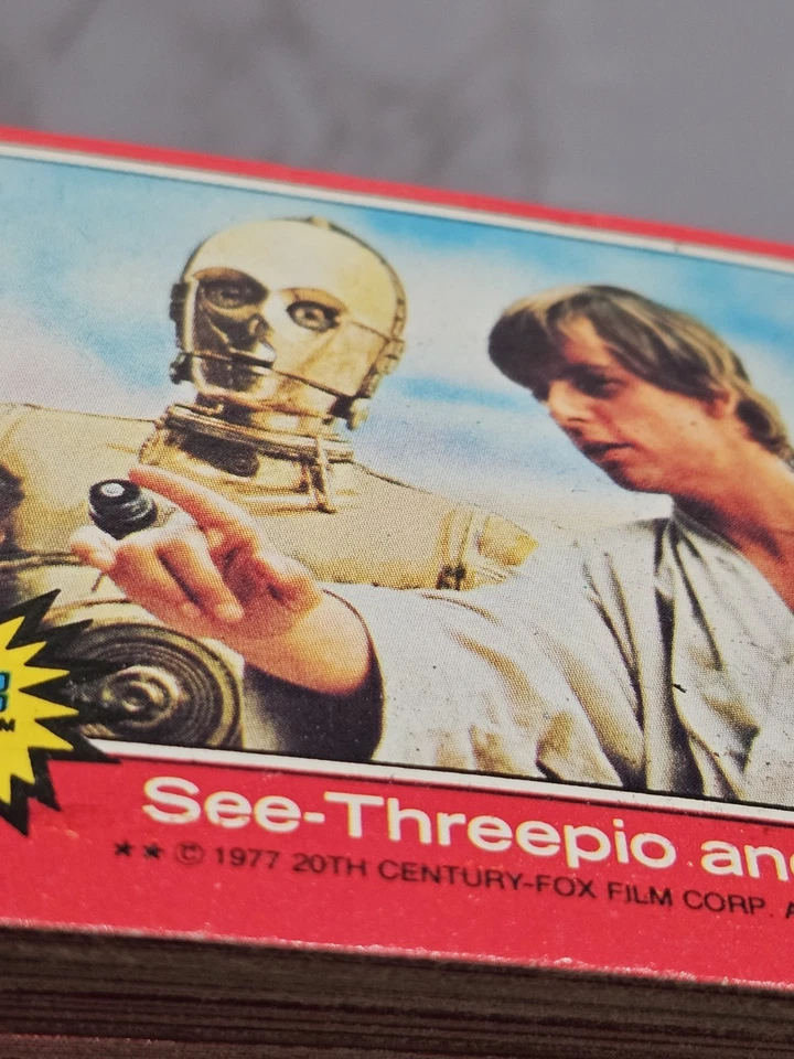 1977 Star Wars Series 2 Vermelho 66 Conjunto Completo de Cartas Topps Grau Médio Leia Vader Leia - Imagem 2 de 4