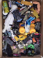 11 LB Mixed Toy Lot Hot Wheels Matchbox Action Figures GI Joe Star Wars Parts