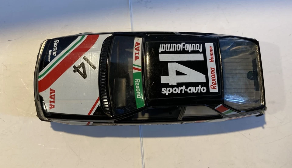 Burago Renault Fuego Rally, n. 9149. 1/24. Porte apribili.  - Immagine 2 di 4