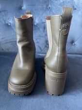 Sam & Libby Olive Green Chelsea Boots Size 7 Zipper Chunky Heel Faux Leather