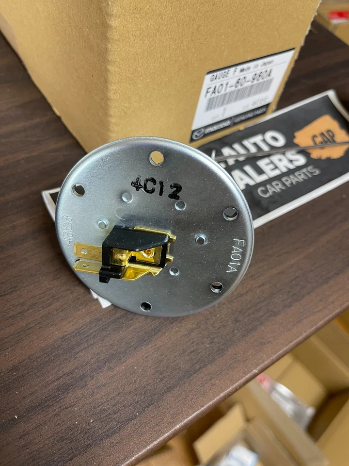 GENUINE MAZDA OEM FUEL LEVEL GAUGE SENDING UNIT 1984-1985 RX-7 FA01-60-960A Foto 2 de 4