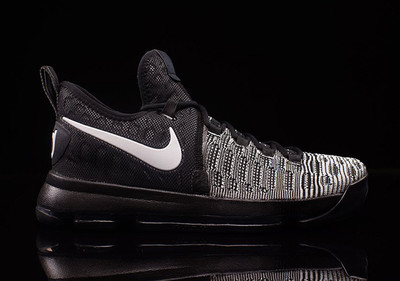 Nike KD 9 IX Oreo Black White Mic Drop Size 9. 843392-010 Jordan