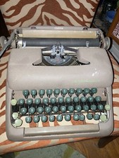 Vintage Smith Corona Clipper portable typewriter Gray With green keys Nice!!! thumbnail