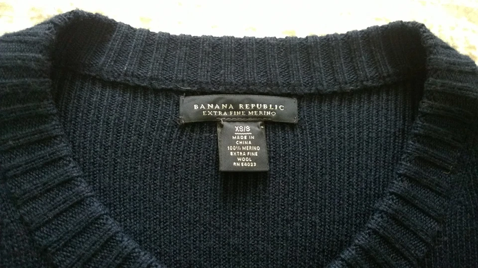 MANTELLA IN MAGLIA DI "BANANA REPUBLIC" BLU NOTTE - Immagine 3 di 4