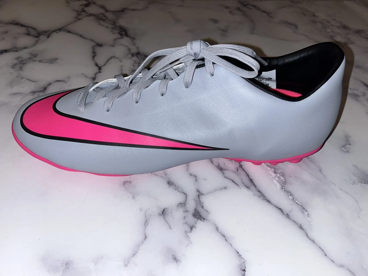 Nike indoor clearance soccer shoes pink