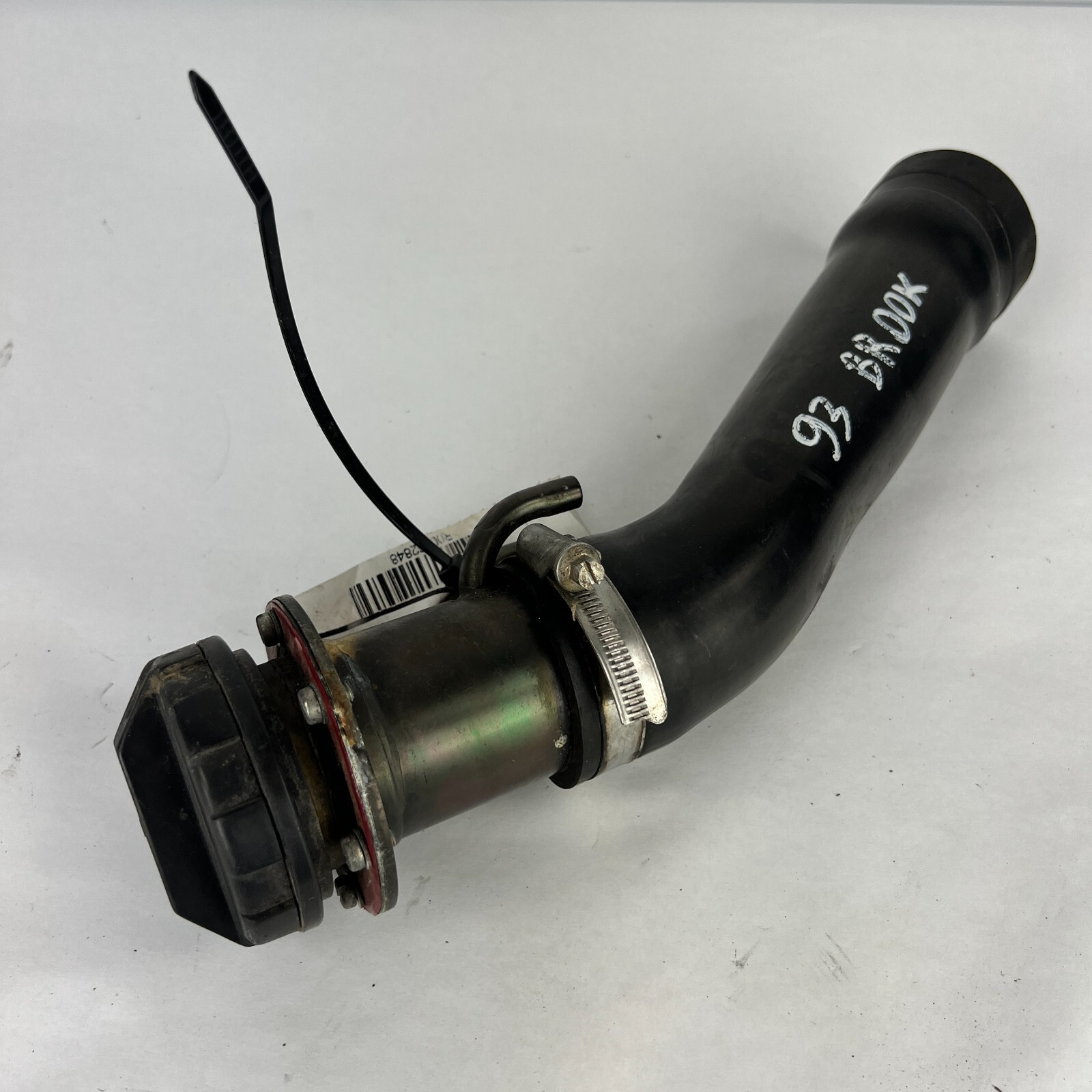 OEM 1993 1994 1995 1996 1997 1998 Bentley Brooklands Fuel Filler Neck Gas Cap