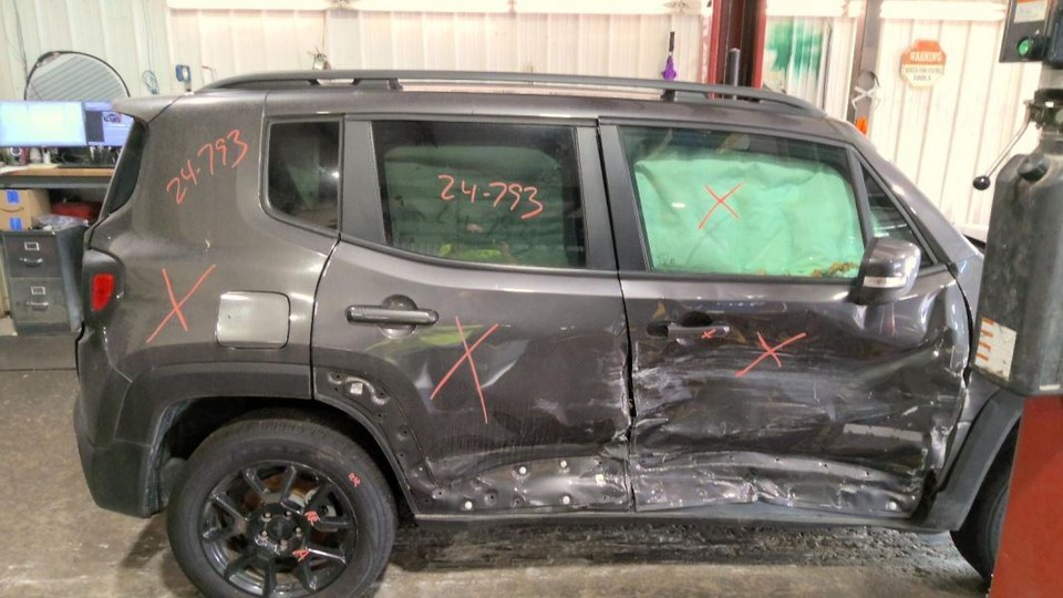 Passenger Right Rear Door Glass Privacy Tint Fits 1520 RENEGADE 923927