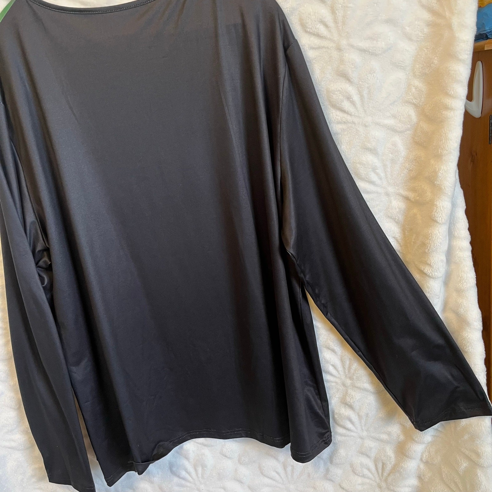 Multicolored light array pattern long sleeve tshi… - image 4