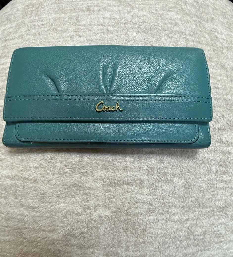 25+ Coach Blue Wallets for Women with Vintage for sale | Updated