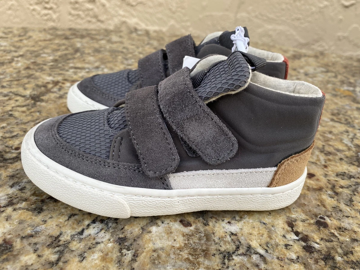 Zara Infant Shoes Sneakers Size 7 Gray
