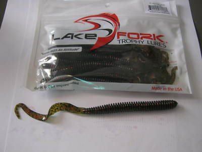 Lake Fork Verme 8 Pollici (20 Cm) – Confezione 10 – Profumo Aglio – Anguria Rosso – Bass Fishing