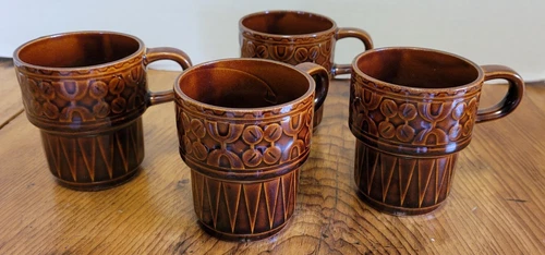 VNTG 4 pc set  Brown Pottery Stackable Coffee Mugs 1950- 60s  era Japan