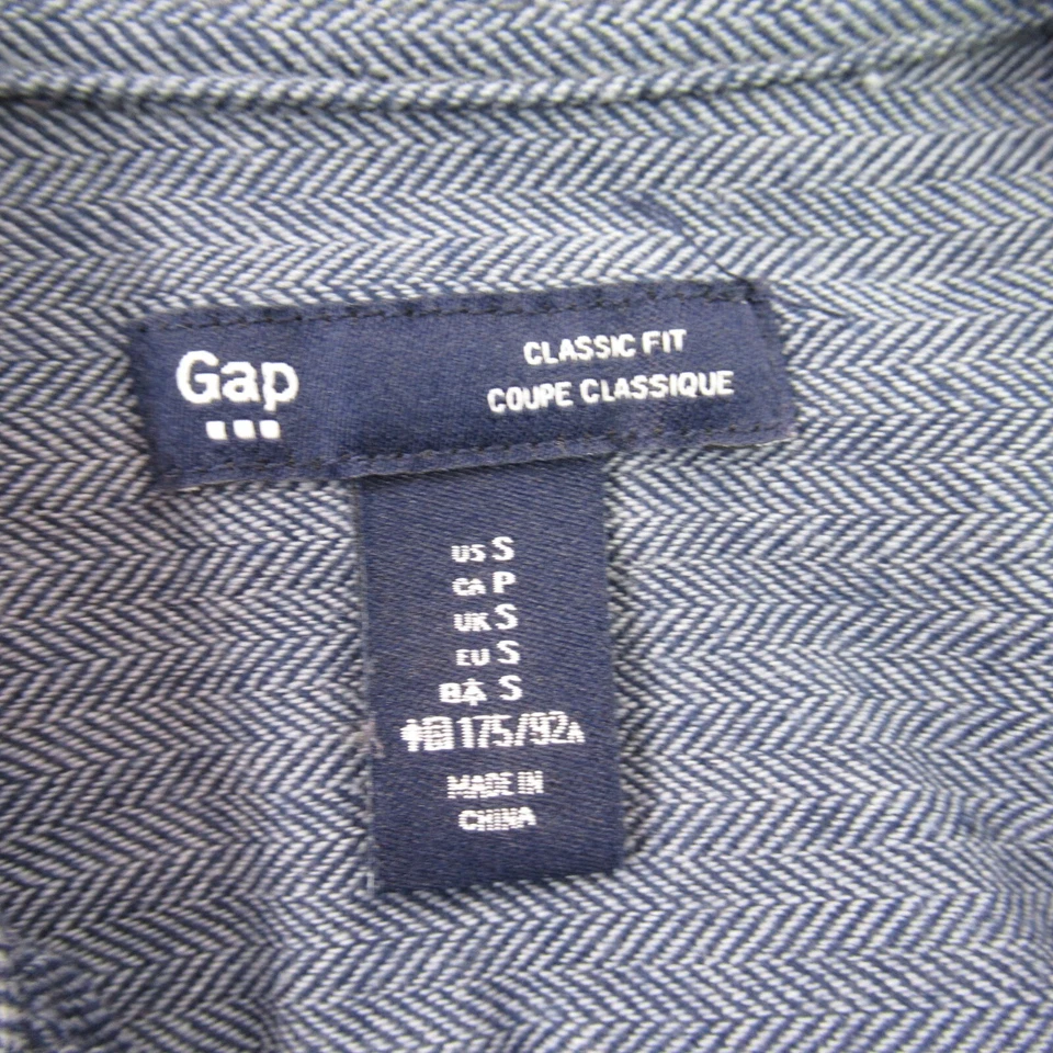 Camisa Gap Mujer Pequeña Manga Larga Botón Frontal Exterior Azul Bolsillo Calce Clásico Foto 3 de 4