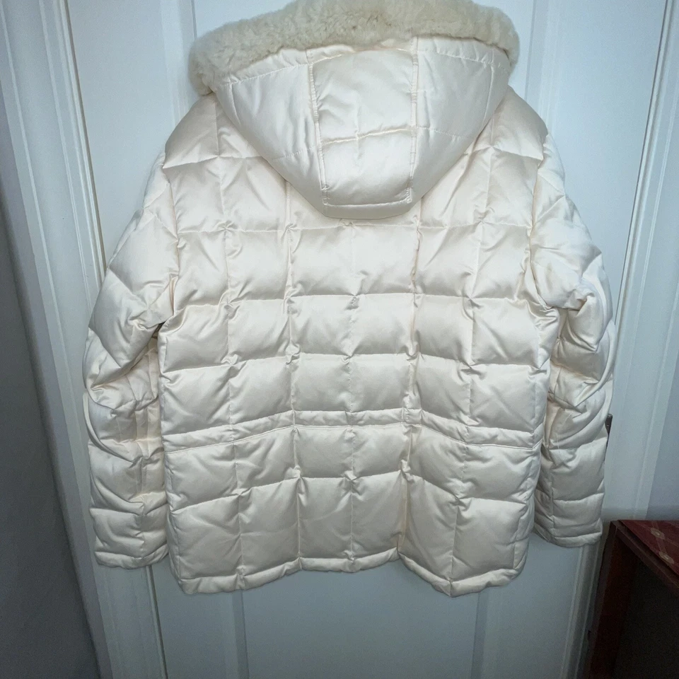 Larry Levine Down Hooded Coat Ivory Quilted Fur Lined Hood - Image 4 of 4