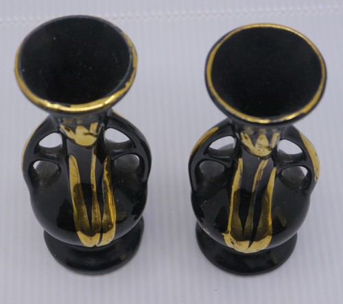 VINTAGE PAIR OF BLACK & GOLD ART POTTERY VASES, 4.75 INCHES, TULIPS - Picture 4 of 5