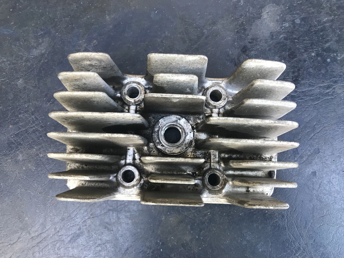 OEM 1972-1976 Kawasaki S1 250 KH250 Triple Center Cylinder