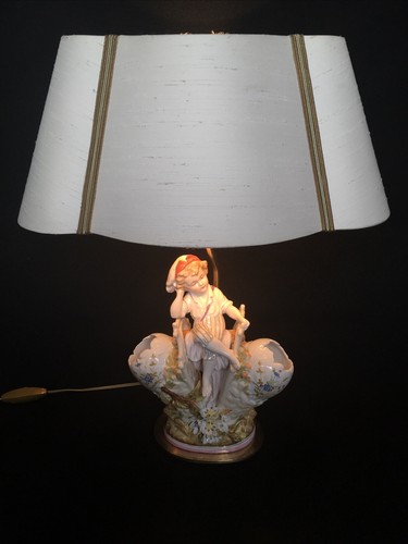 Antik Lampe Mit Thema aus Porzellan Und Messing Golden Lampenschirm Weiß Gold - Bild 16 von 18