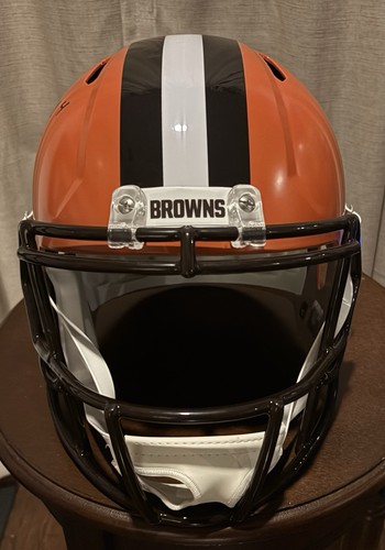 Deshaun Watson Signed Cleveland Browns Full Size Rep Helmet Beckett BAS - Picture 2 of 4