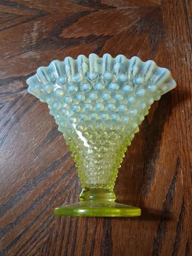 40s 50s Fenton Yellow Topaz Opalescent Hobnail Crimped Edge Vase Uranium Glow