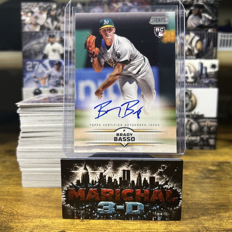 2025 Topps Stadium Lot 1 Auto, 7 Blues And Refractors And Base Cards