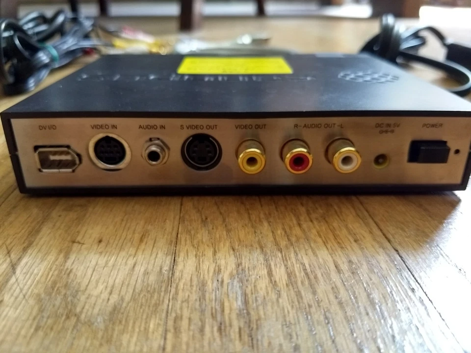 Conversor de vídeo analógico para digital Canopus ADVC-100 ADVC100 - Imagem 4 de 4