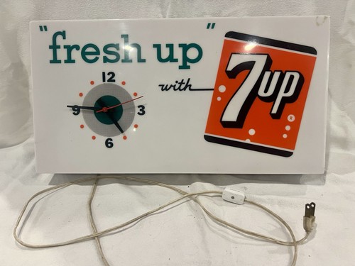 1960s 7UP ILLUMINATED ADVERTISING CLOCK, Everbright Electric Signs, Milwaukee WI
